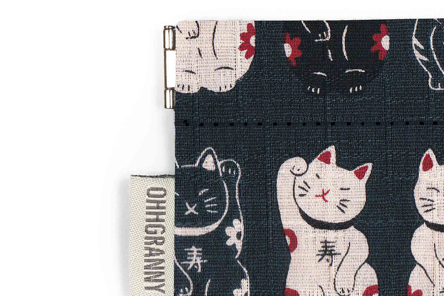 Maneki Neko in Line (Green)