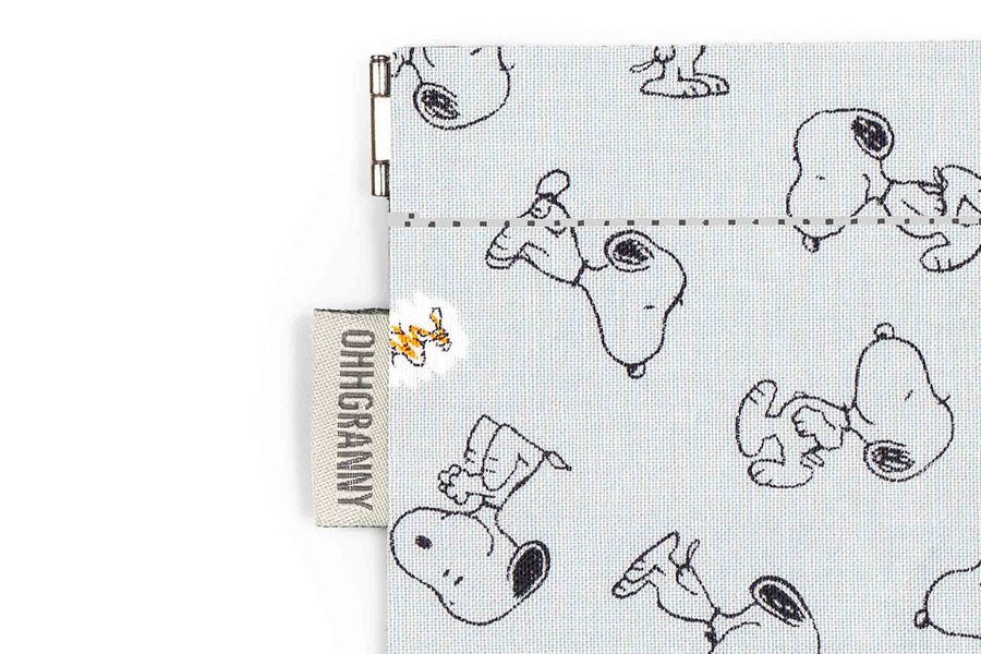 Mr. Snoopy on Grey in M
